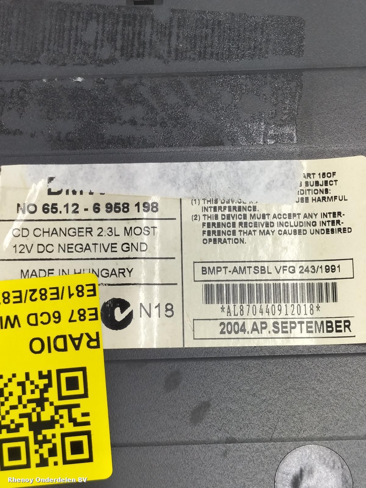 2004 BMW 1 SERIES RADIO View Auto part RADIO BMW 1 SERIES 2004