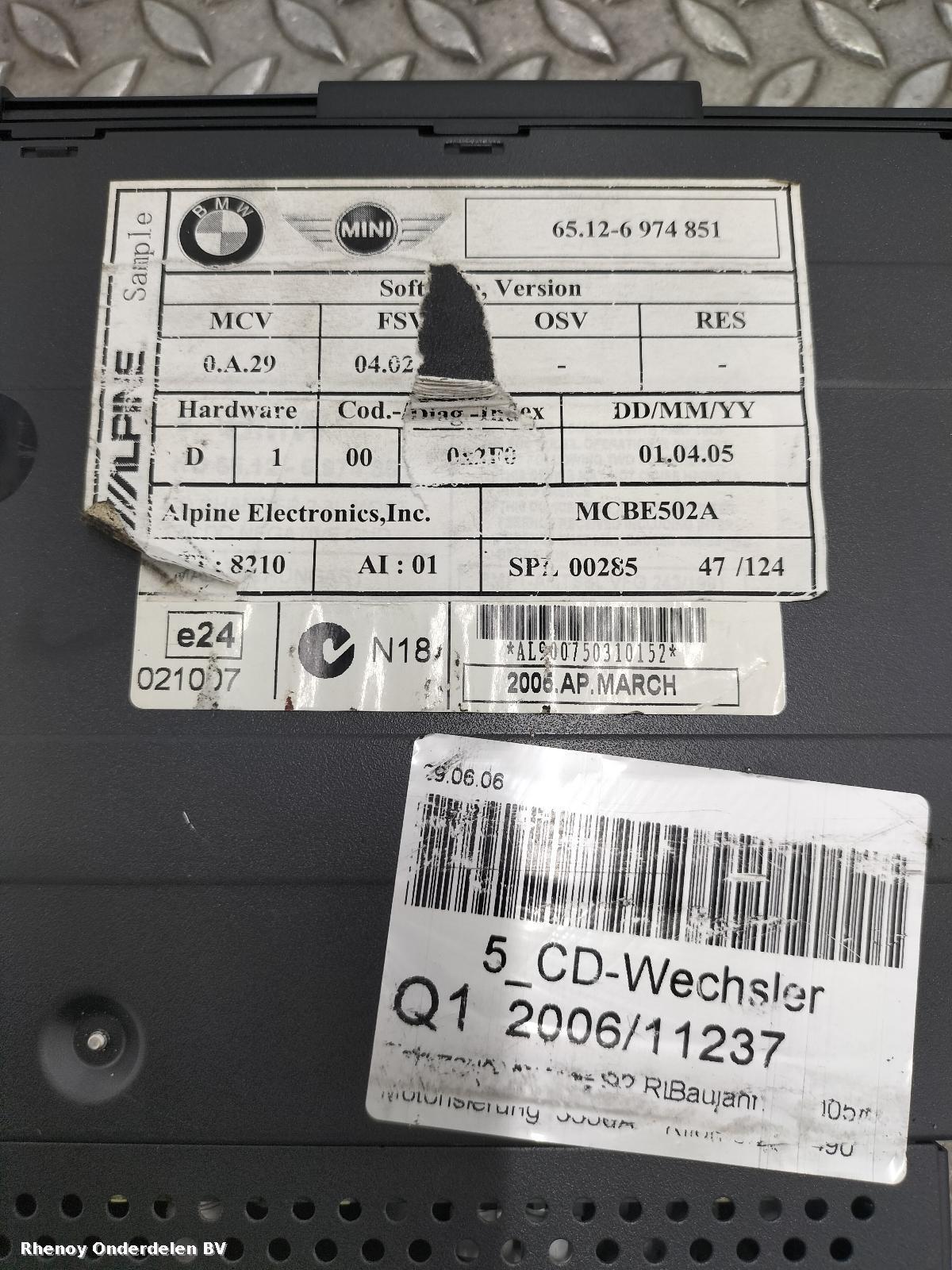 2004 BMW 1 SERIES RADIO View Auto part RADIO BMW 1 SERIES 2004