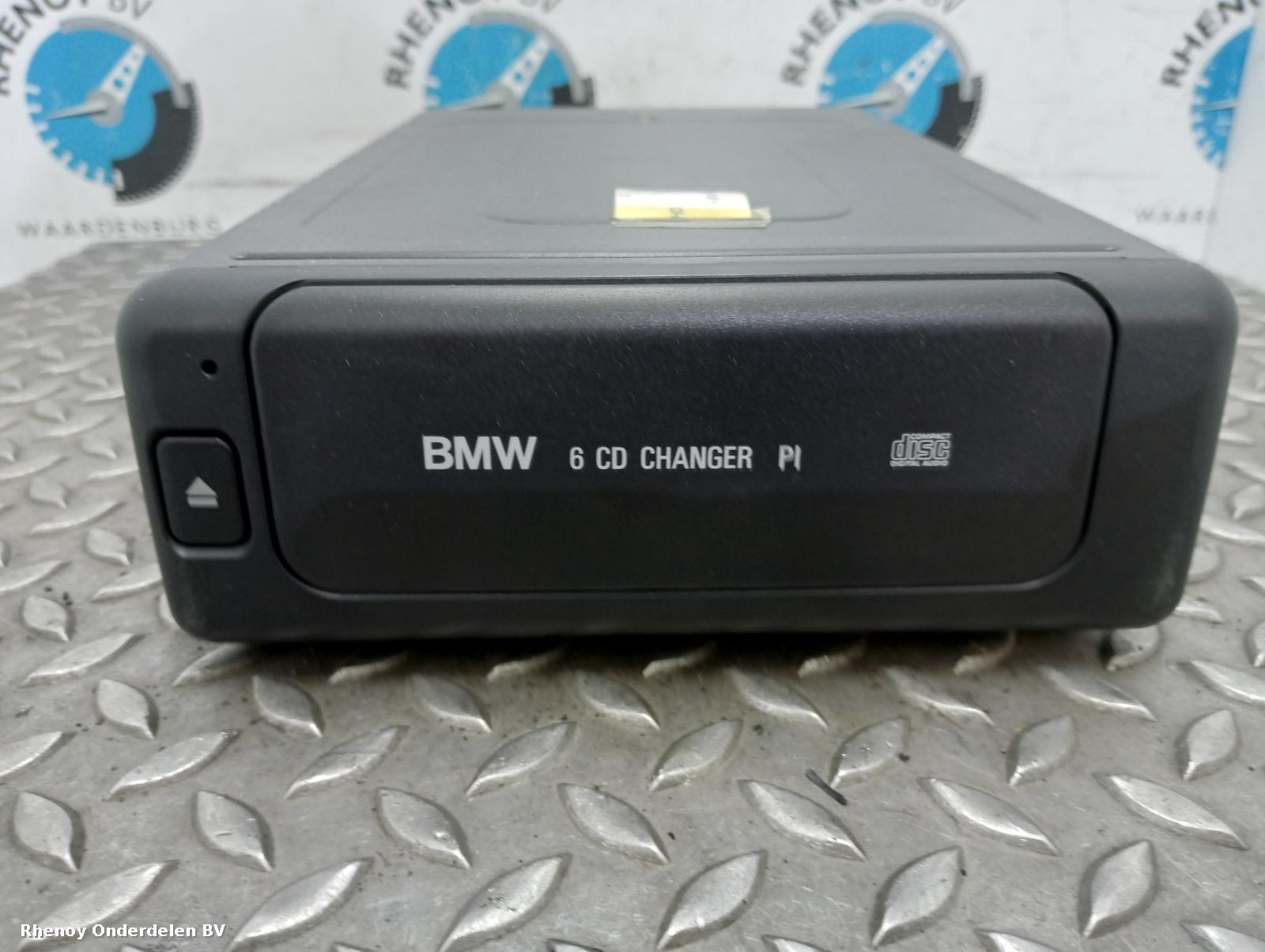 Bekijk Auto-onderdeel RADIO BMW 7 SERIES 1998