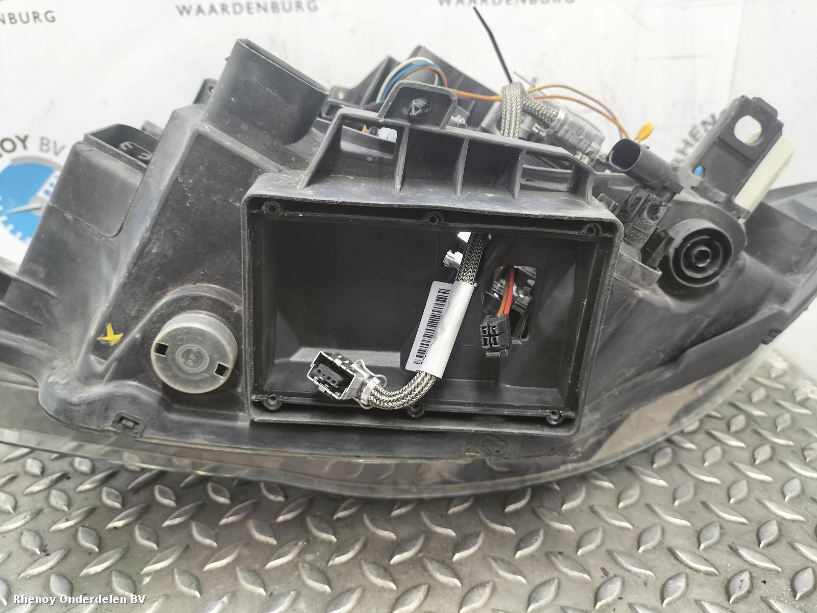 View Auto part KOPLAMP R BMW 1 SERIES 2004