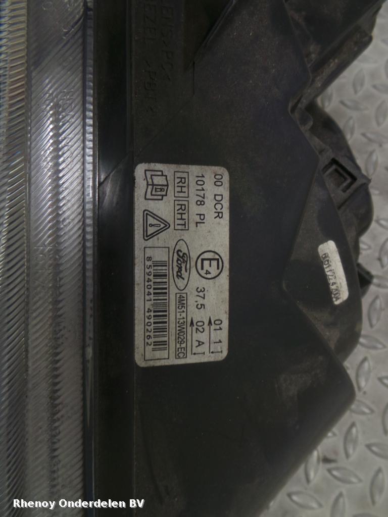 Bekijk Auto-onderdeel KOPLAMP R FORD FOCUS 2005