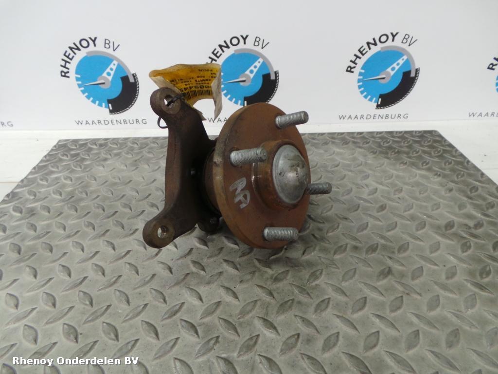 Bekijk Auto-onderdeel FUSEE RA  FORD FOCUS 2004