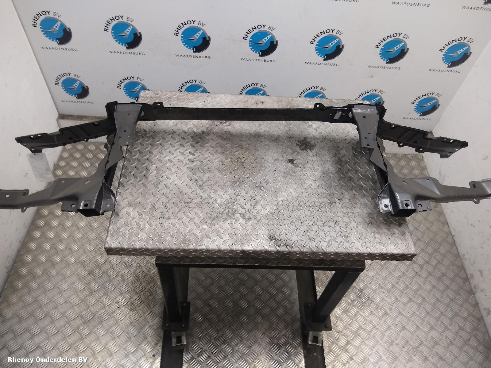 Bekijk Auto-onderdeel VOORFRONT BMW X5 2001
