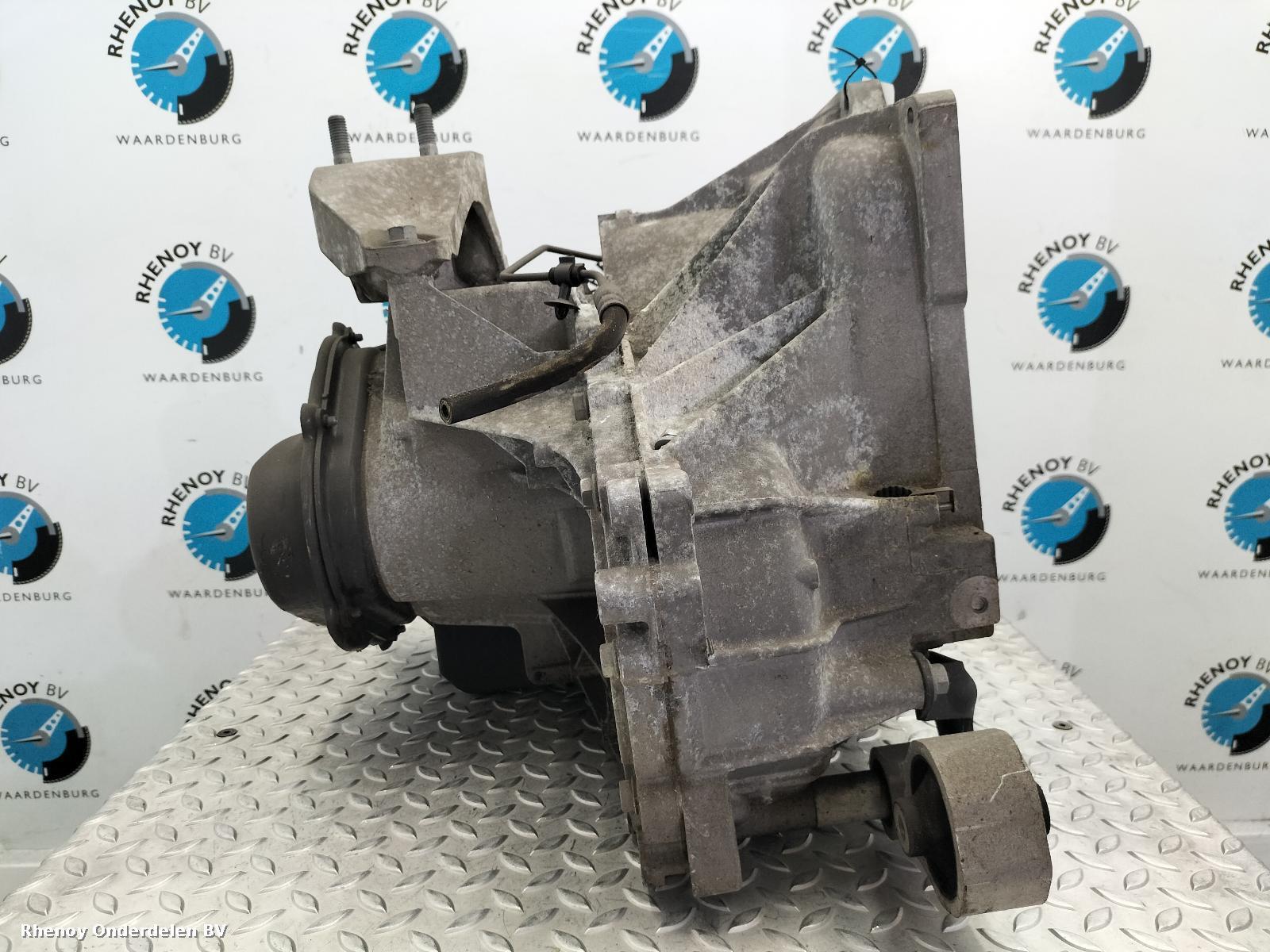 View Auto part TRANSMISSIE / VERSNELLINGSBAK FORD FIESTA 2011