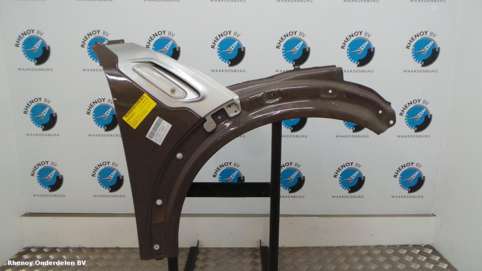 Bekijk Auto-onderdeel VOORSCHERM R MINI (BMW) COUNTRYMAN 2010