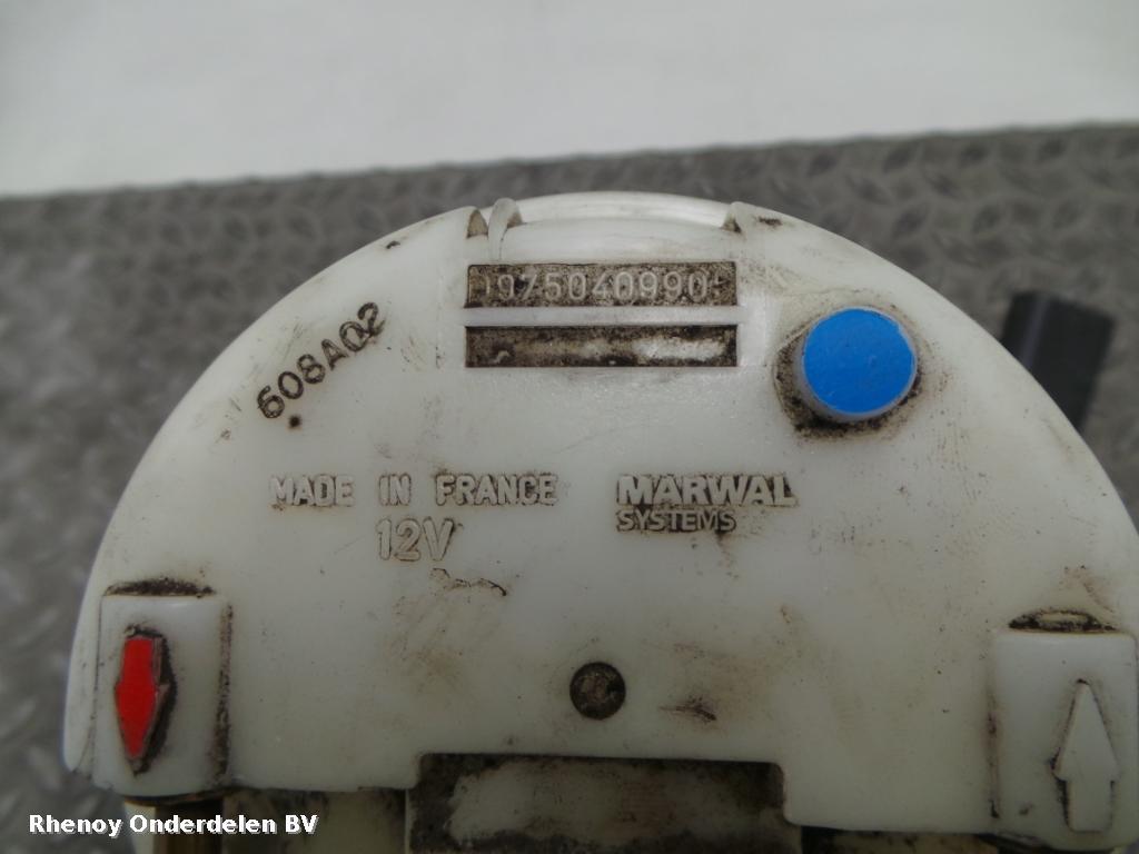 View Auto part BRANDSTOF POMP VOOR DE INJECTOR VOLVO V40 2000