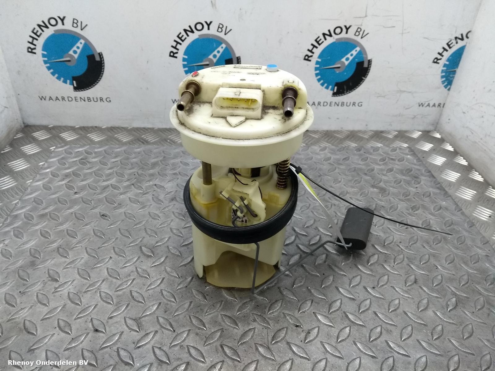 View Auto part BRANDSTOF POMP VOOR DE INJECTOR VOLVO V40 2000