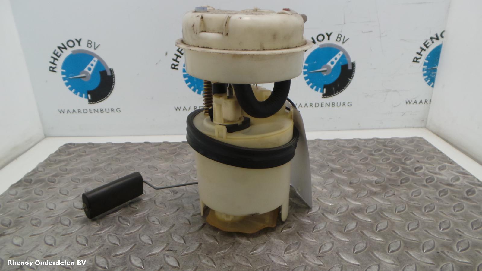 View Auto part BRANDSTOF POMP VOOR DE INJECTOR VOLVO V40 2000