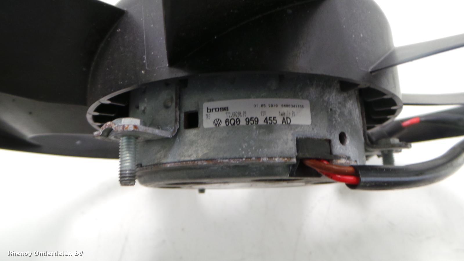 Bekijk Auto-onderdeel KOELVIN ELECTRISCH SEAT IBIZA 2010