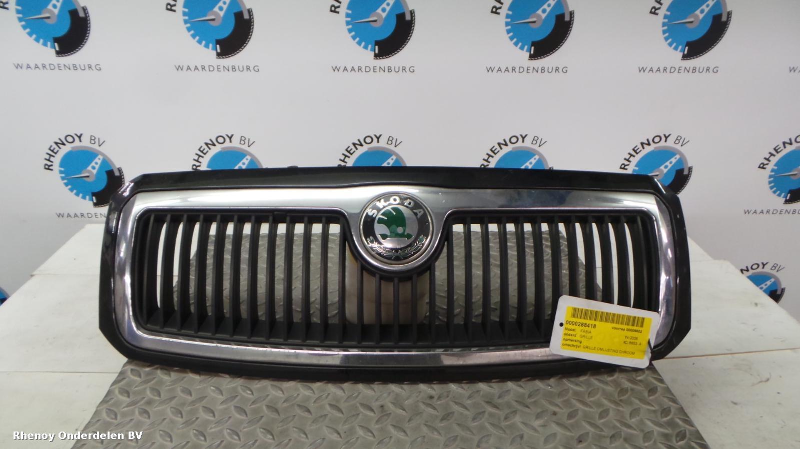 Bekijk Auto-onderdeel GRILLE SKODA FABIA 2006