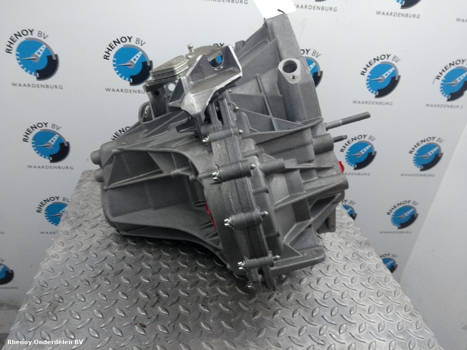 2012 RENAULT CLIO TRANSMISSIE / VERSNELLINGSBAK View Auto part TRANSMISSIE / VERSNELLINGSBAK RENAULT CLIO 2012