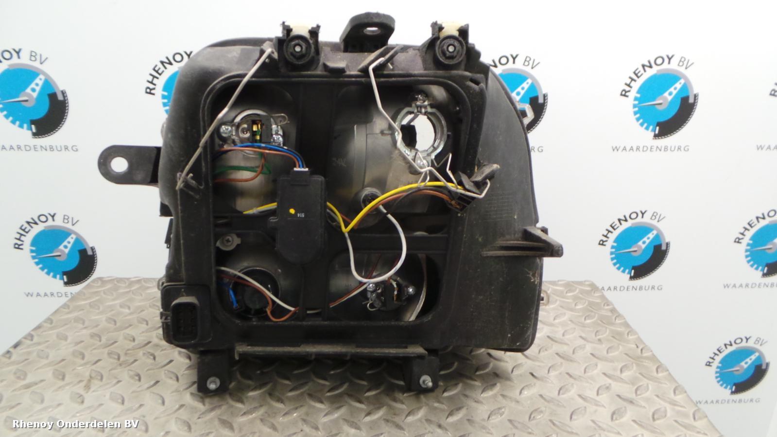 Bekijk Auto-onderdeel KOPLAMP R FIAT DOBLO 2005