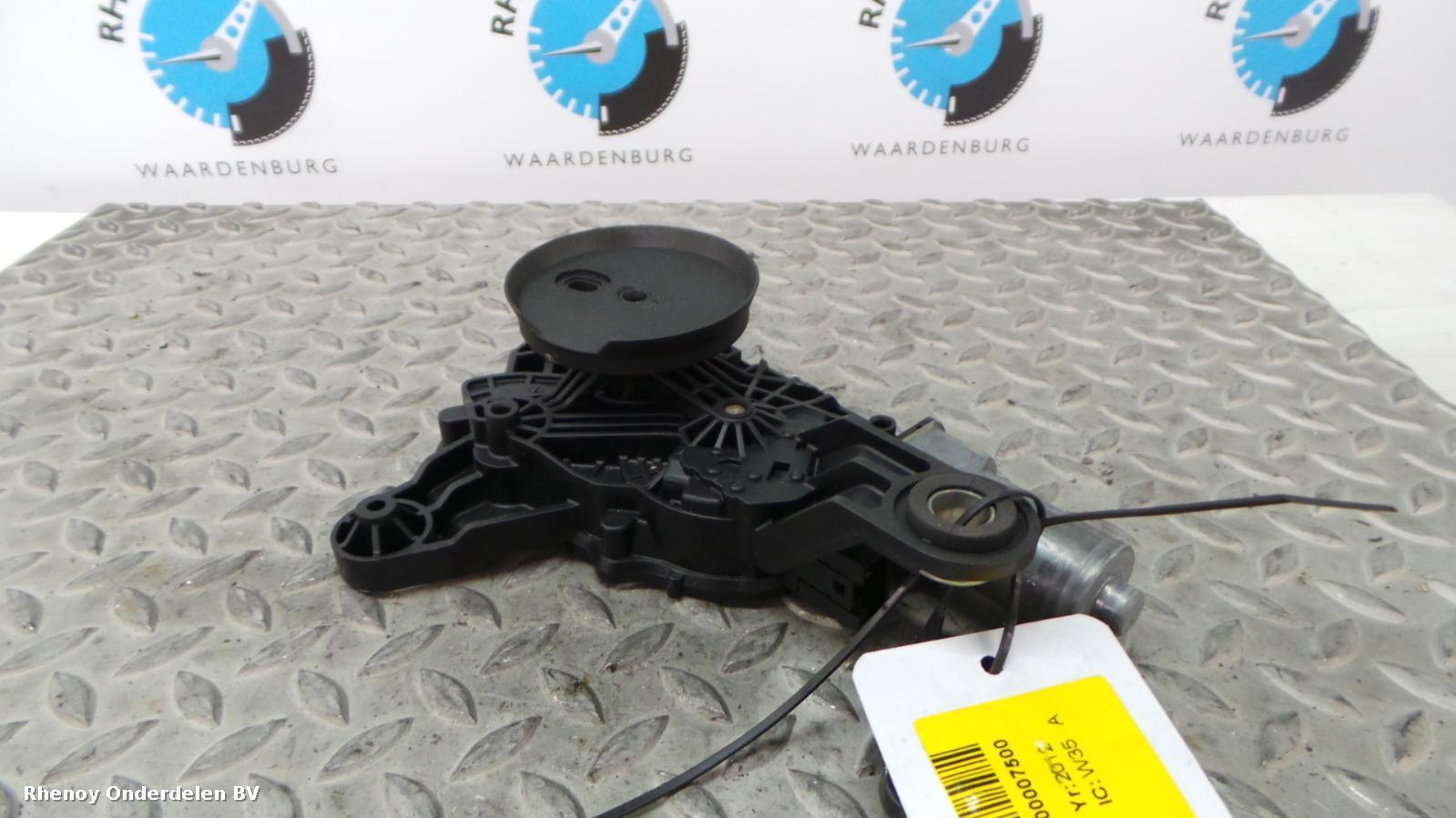 View Auto part RUITENWISSERMOTOR ACHTER BMW 3 SERIES 2012