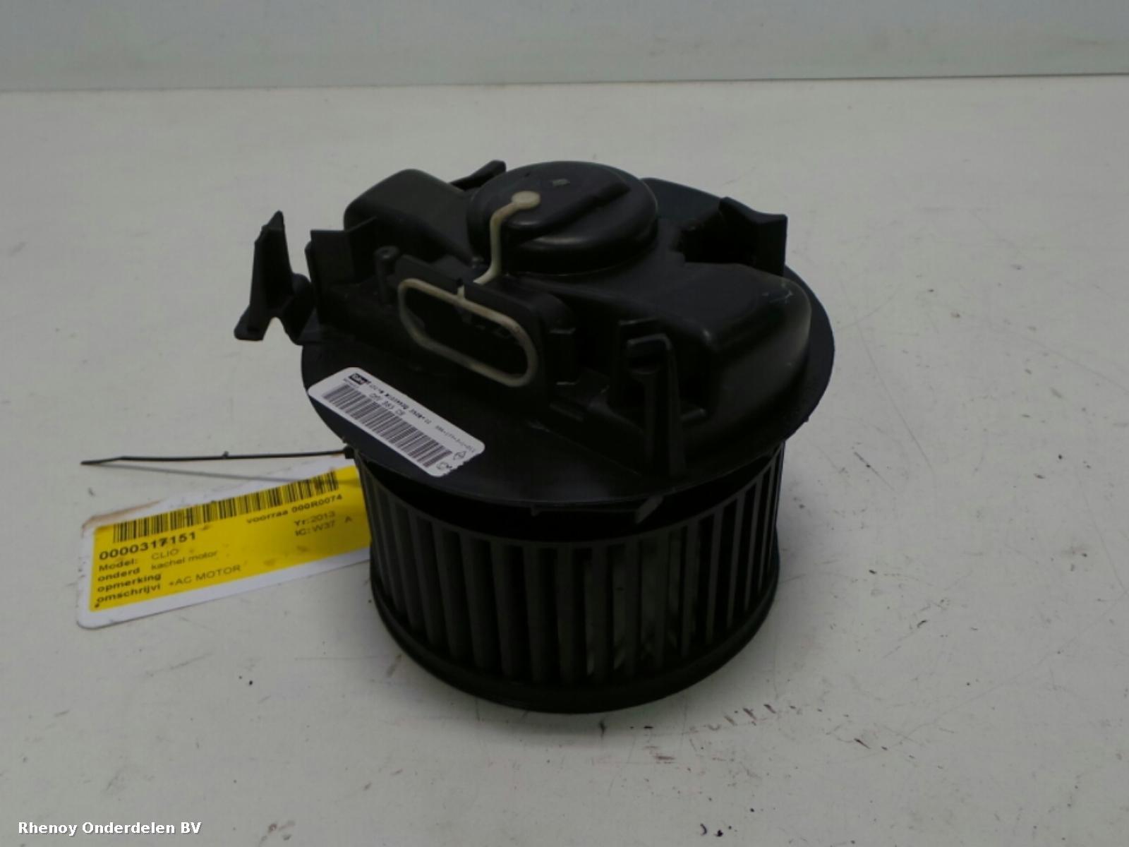 Bekijk Auto-onderdeel KACHELMOTOR RENAULT CLIO 2013
