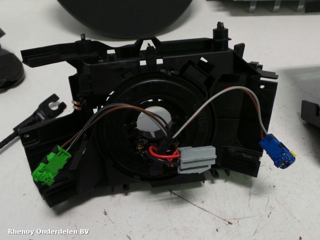 2013 RENAULT CLIO AIRBAG SET View Auto part AIRBAG SET RENAULT CLIO 2013