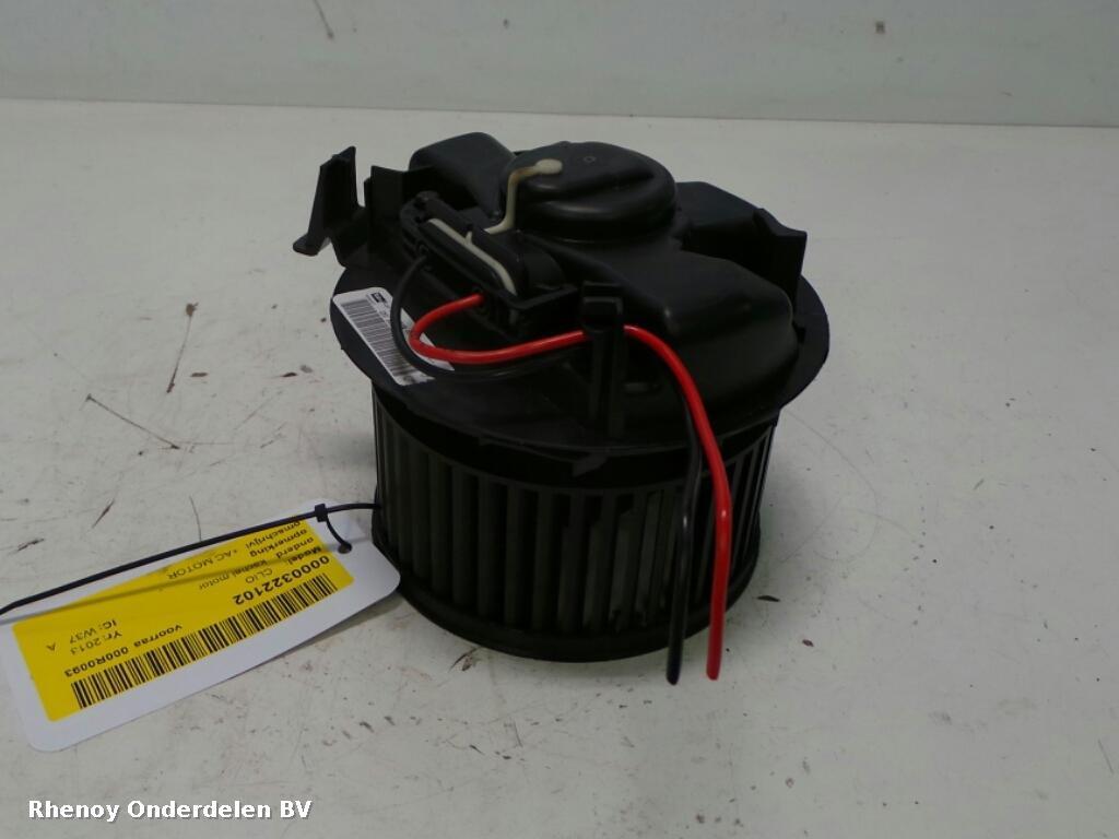 Bekijk Auto-onderdeel KACHELMOTOR RENAULT CLIO 2013