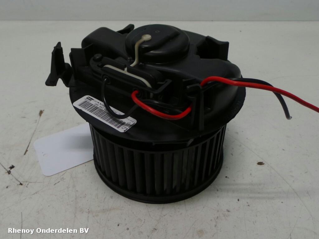 Bekijk Auto-onderdeel KACHELMOTOR RENAULT CLIO 2013