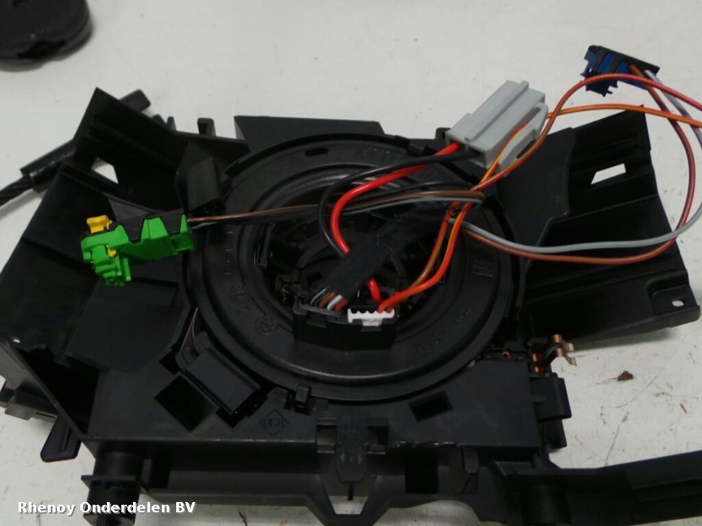 2013 RENAULT CLIO AIRBAG SET View Auto part AIRBAG SET RENAULT CLIO 2013