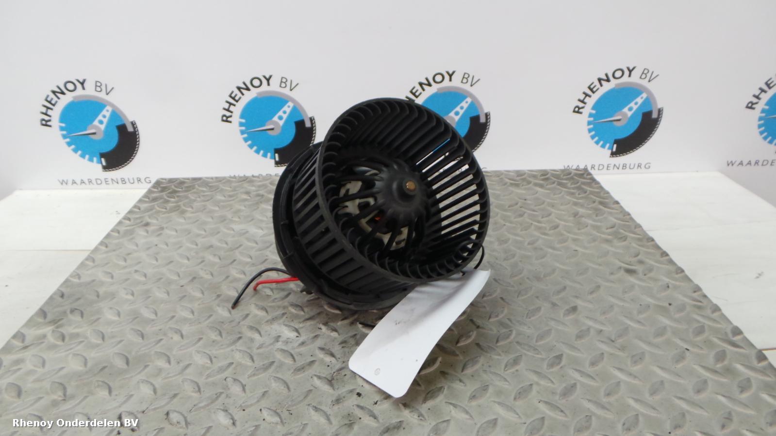 View Auto part KACHELMOTOR RENAULT CLIO 2013