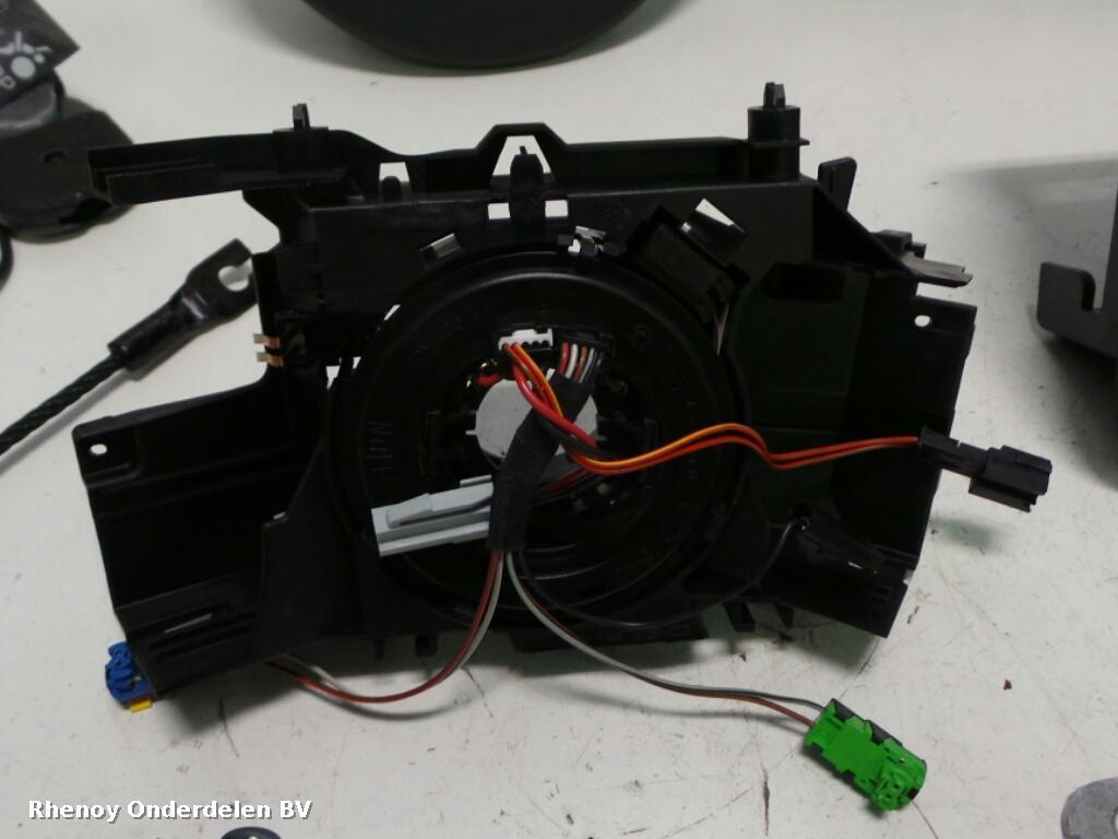 2013 RENAULT CLIO AIRBAG SET View Auto part AIRBAG SET RENAULT CLIO 2013