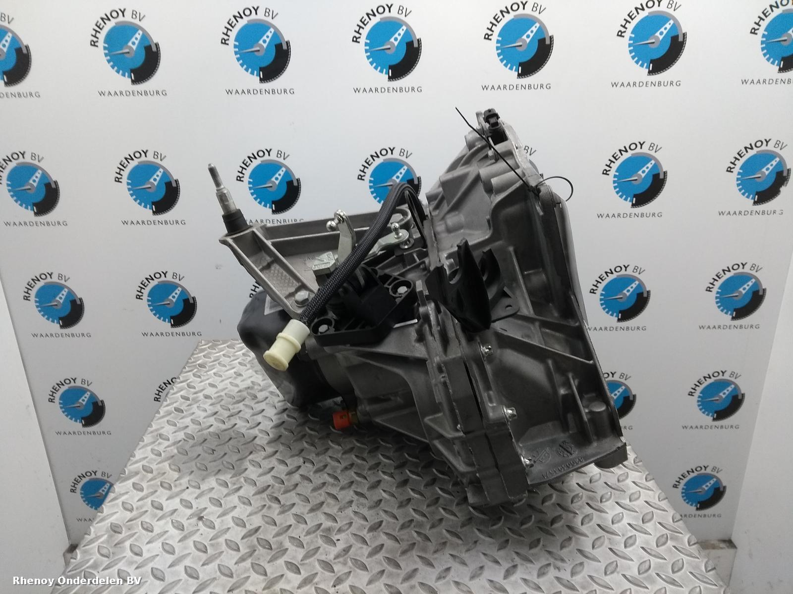 View Auto part TRANSMISSIE / VERSNELLINGSBAK RENAULT CLIO 2013
