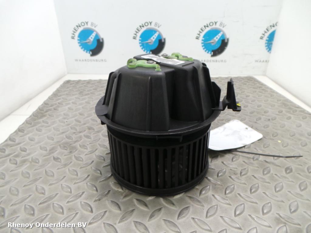View Auto part KACHELMOTOR DACIA DUSTER 2013