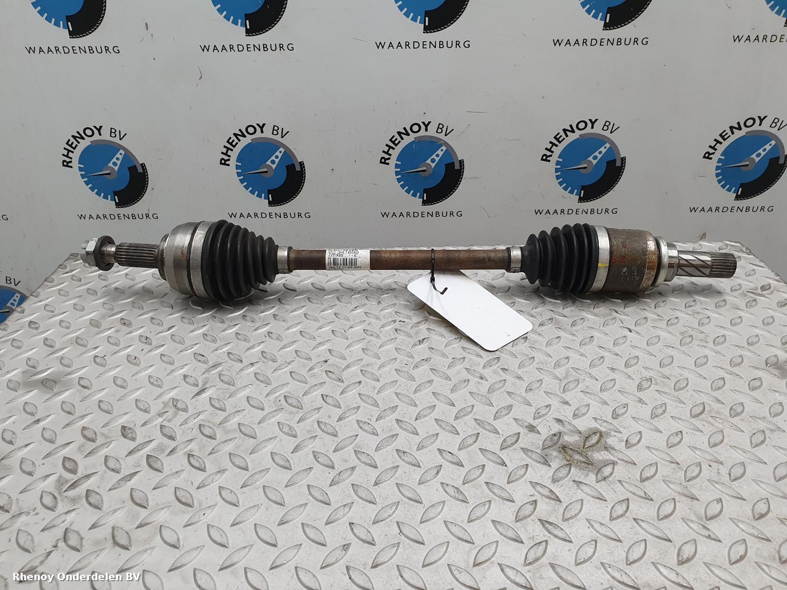 Bekijk Auto-onderdeel AANDRIJFAS L RENAULT CLIO 2013