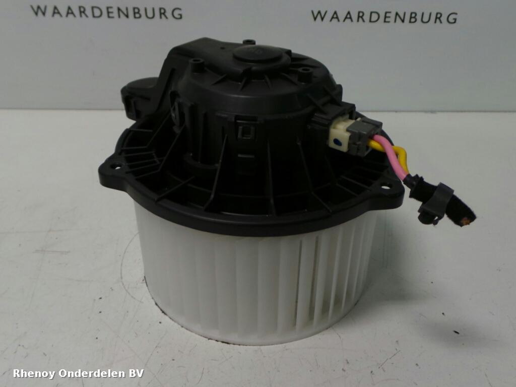 View Auto part Heater Motor/Assembly HYUNDAI I30 2013