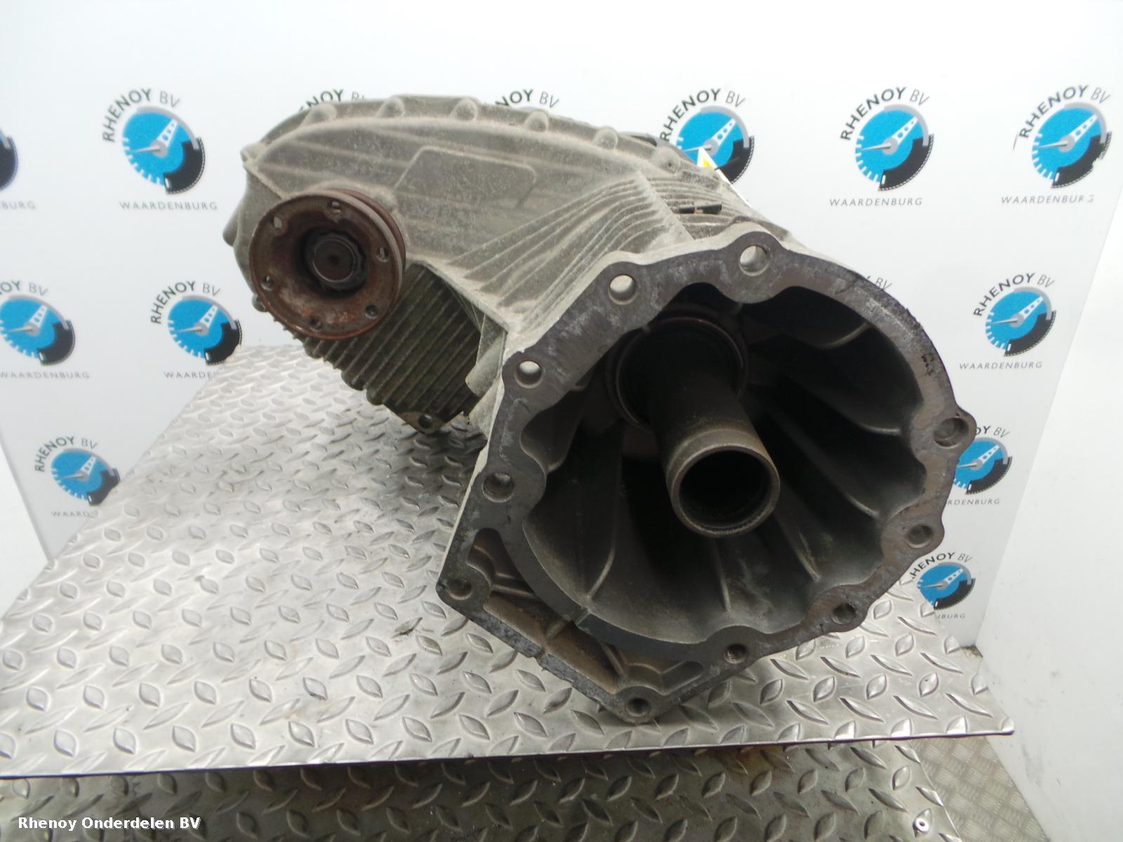 Bekijk Auto-onderdeel TUSSENBAK VOLKSWAGEN TOUAREG 2012