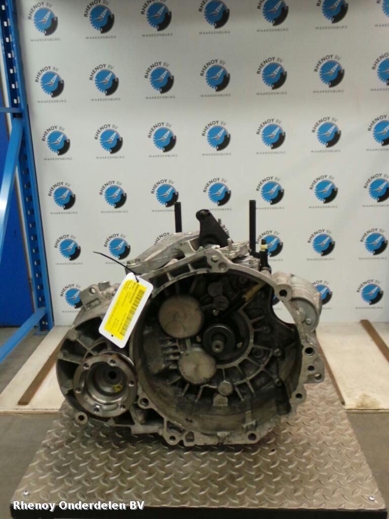 2012 SEAT LEON TRANSMISSIE / VERSNELLINGSBAK View Auto part TRANSMISSIE / VERSNELLINGSBAK SEAT LEON 2012