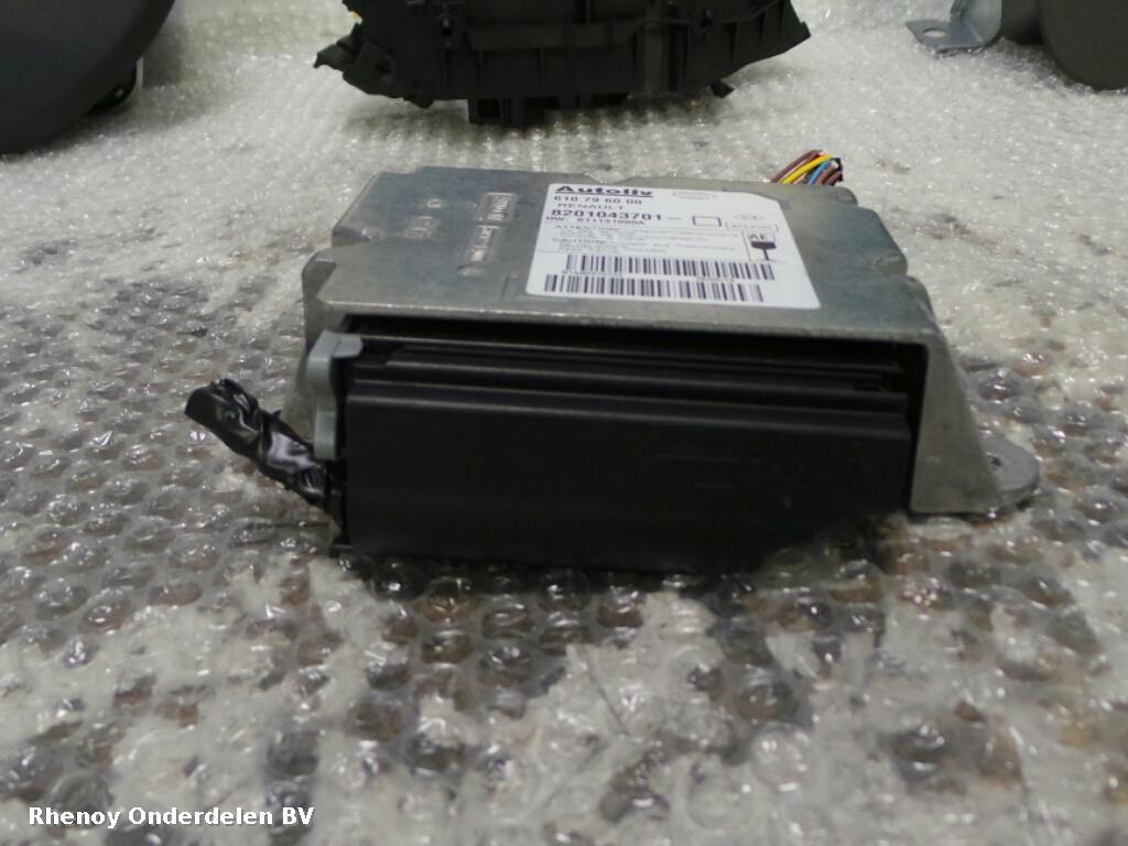 2013 RENAULT CLIO AIRBAG SET View Auto part AIRBAG SET RENAULT CLIO 2013