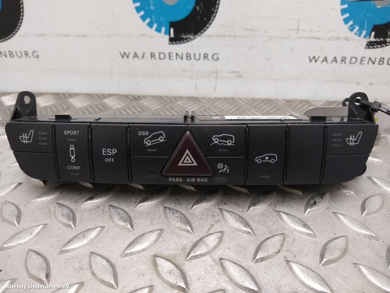 Bekijk Auto-onderdeel SCHAKELAAR DIVERSE MERCEDES M CLASS 2006