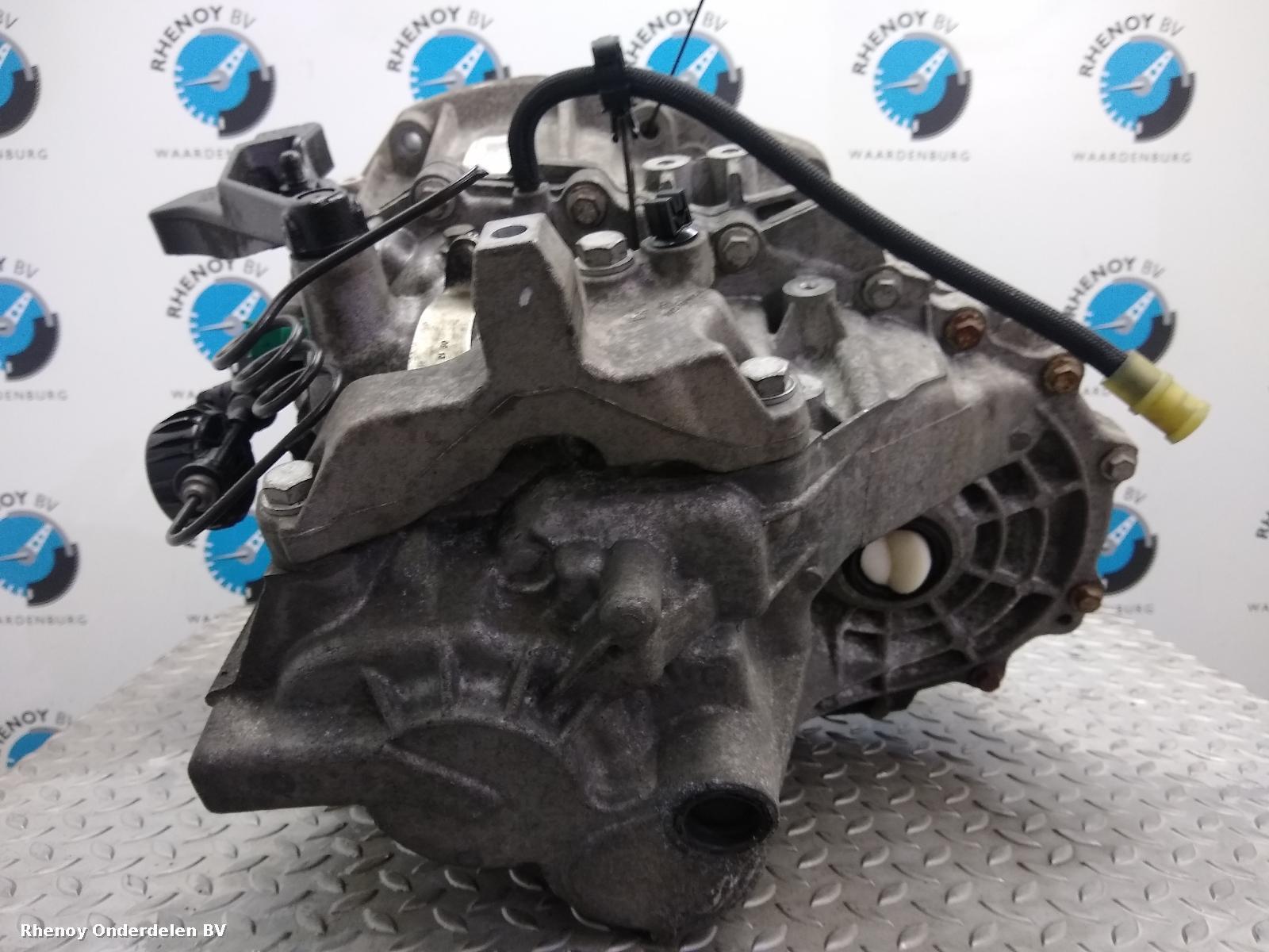 View Auto part TRANSMISSIE / VERSNELLINGSBAK RENAULT MEGANE 2010