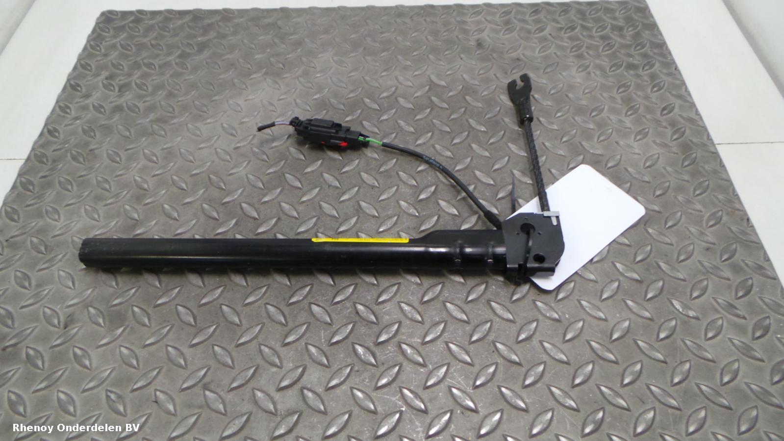 Bekijk Auto-onderdeel GORDELSPANNER RENAULT CLIO 2013