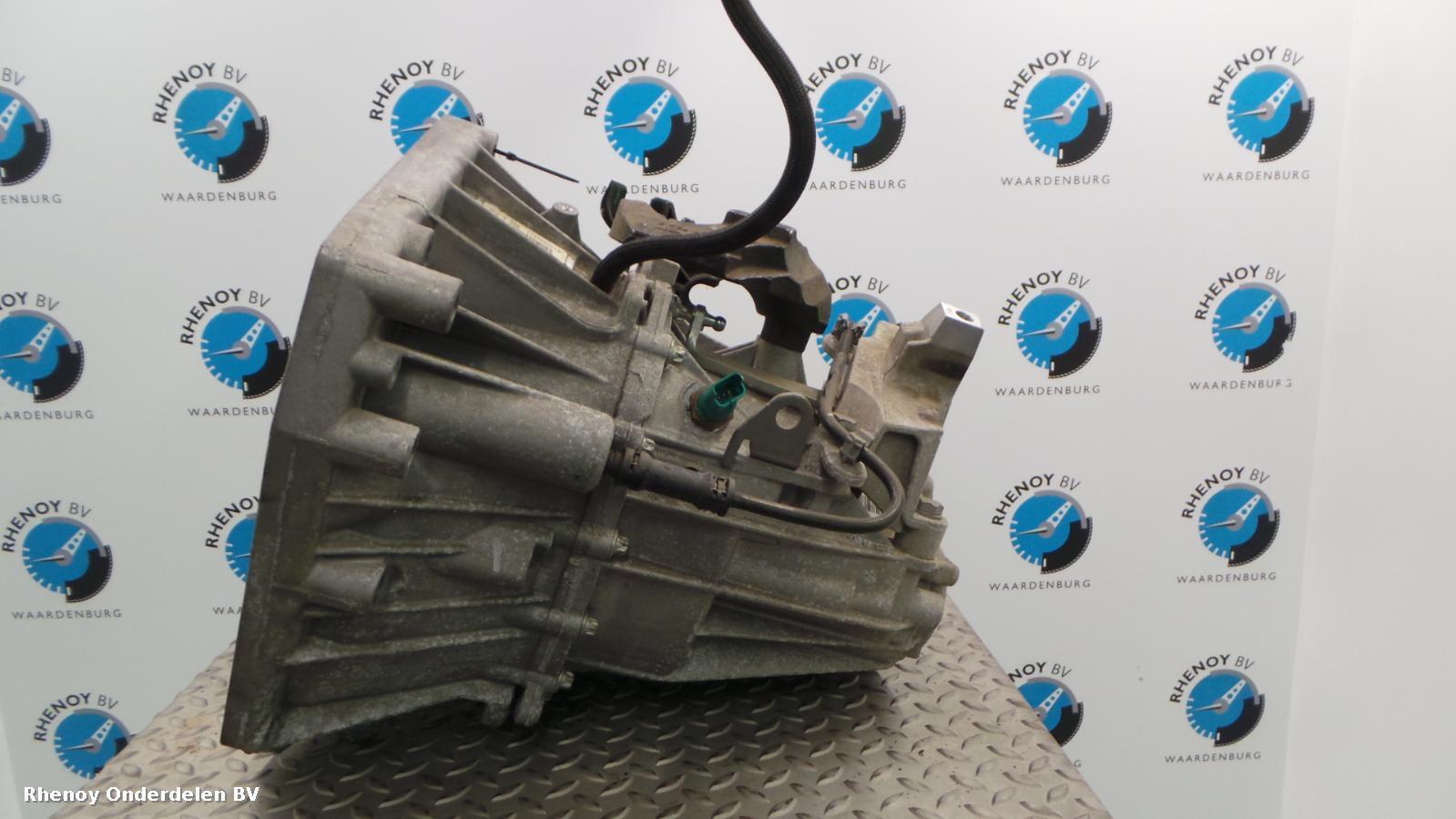 View Auto part TRANSMISSIE / VERSNELLINGSBAK RENAULT SCENIC 2010