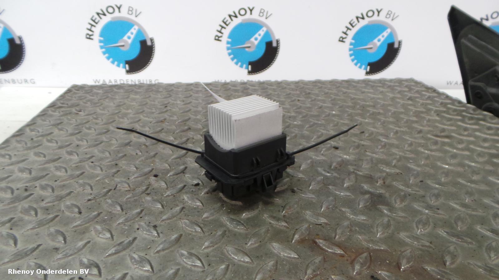 Bekijk Auto-onderdeel KACHELMOTOR RENAULT SCENIC 2010