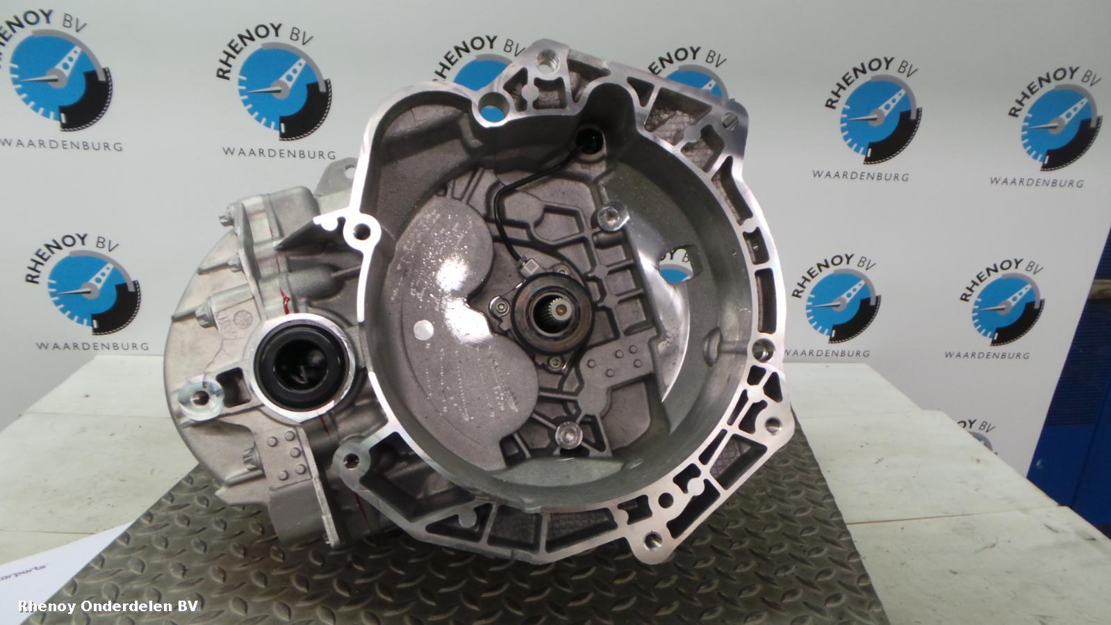 Bekijk Auto-onderdeel TRANSMISSIE / VERSNELLINGSBAK OPEL / VAUXHALL CORSA 2015