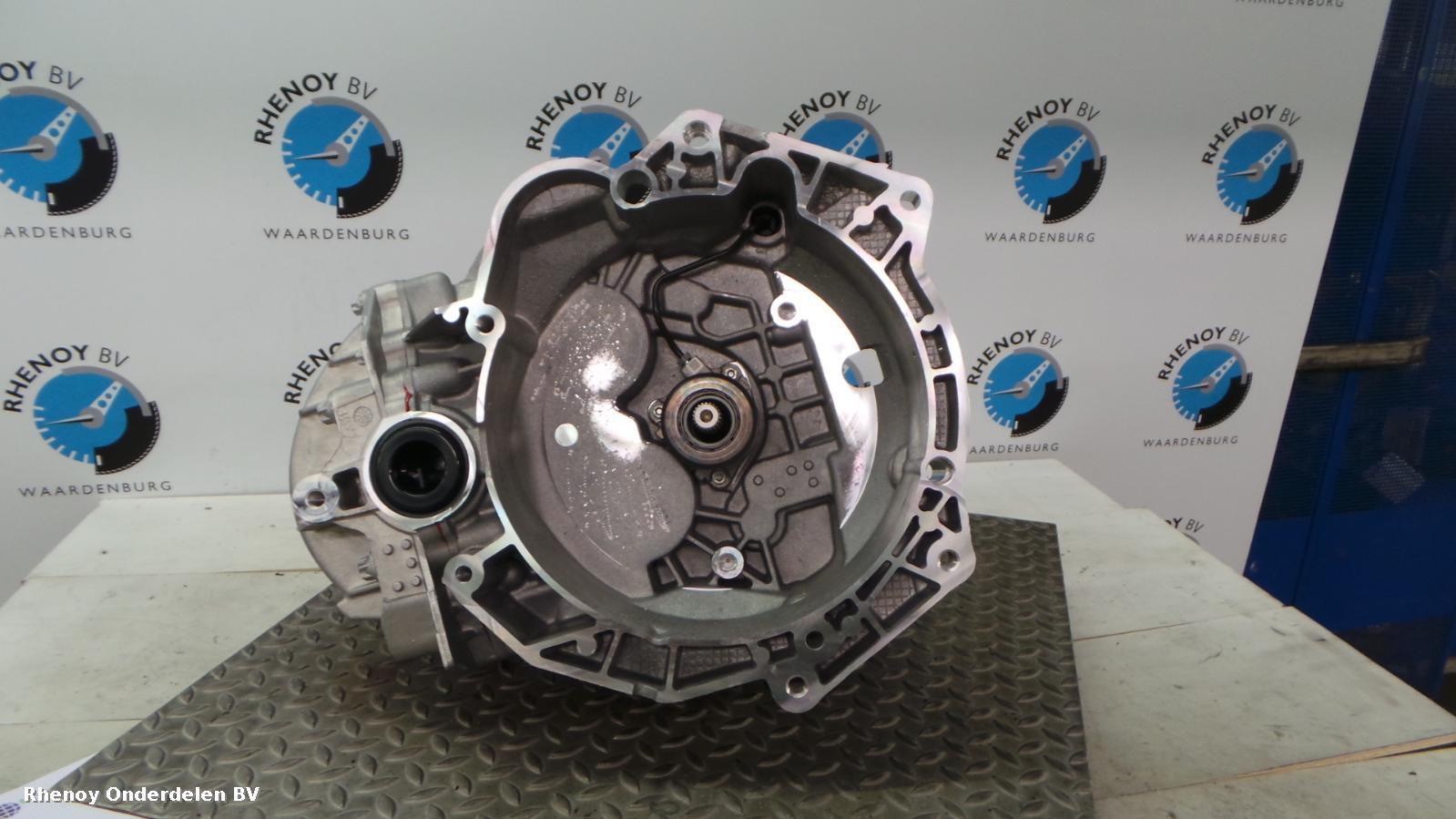 View Auto part TRANSMISSIE / VERSNELLINGSBAK OPEL / VAUXHALL CORSA 2015