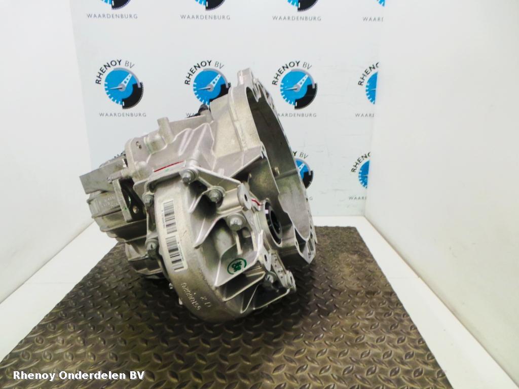 View Auto part TRANSMISSIE / VERSNELLINGSBAK OPEL / VAUXHALL CORSA 2015