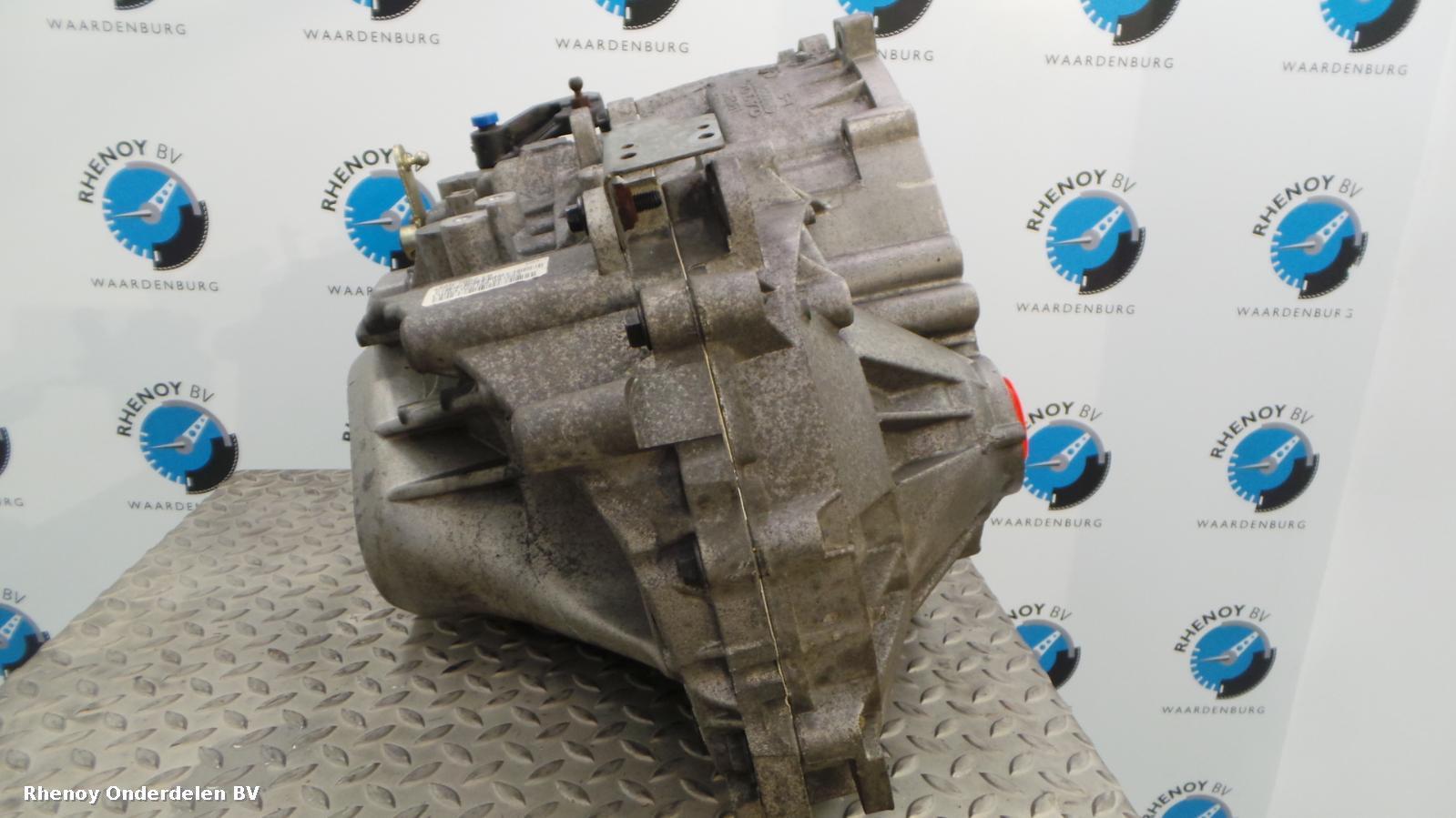 View Auto part Gearbox VOLVO V70 2006