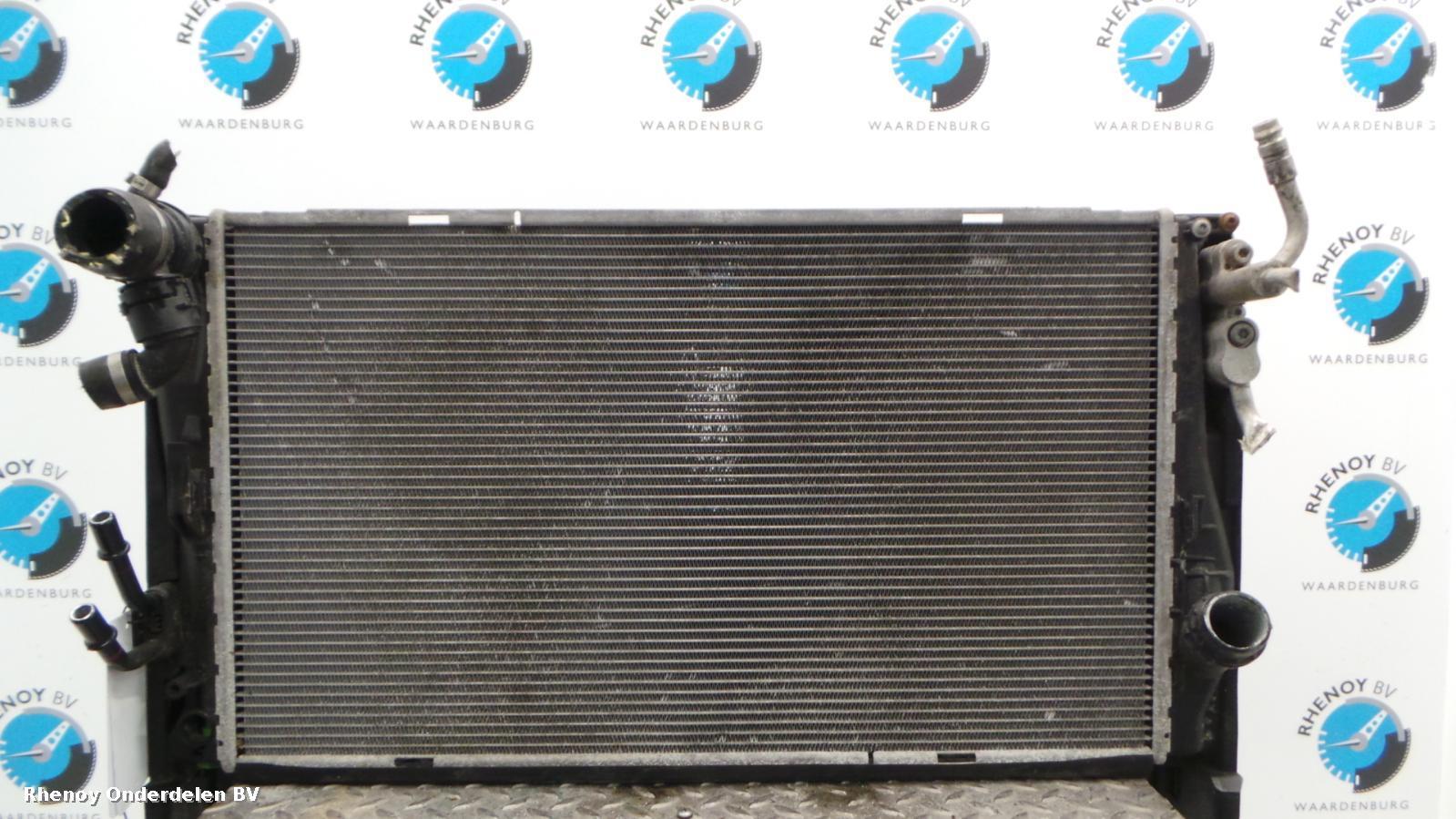 Bekijk Auto-onderdeel RADIATEUR BMW X1 2010