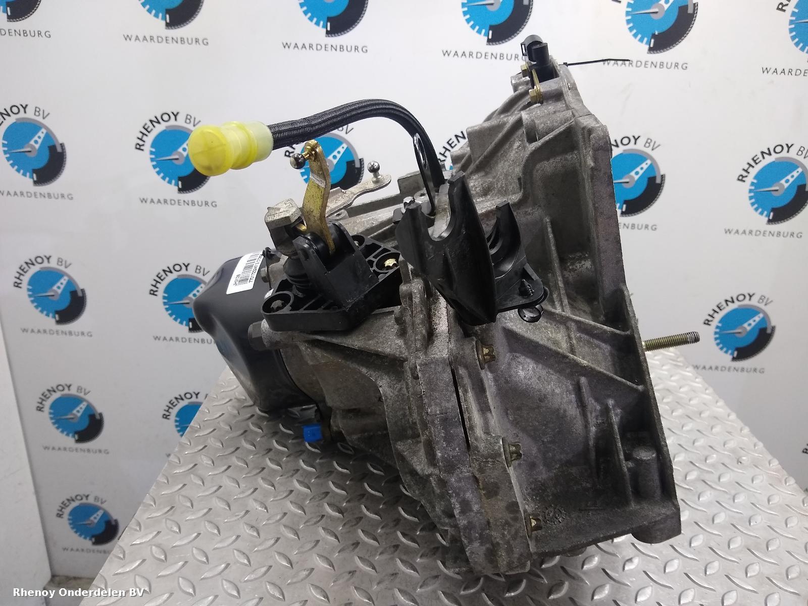 View Auto part TRANSMISSIE / VERSNELLINGSBAK RENAULT CLIO 2009