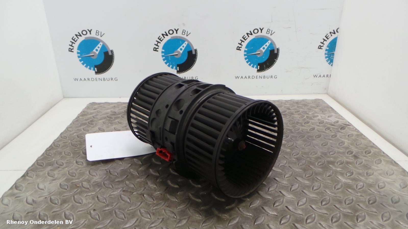 Bekijk Auto-onderdeel KACHELMOTOR RENAULT MEGANE 2013