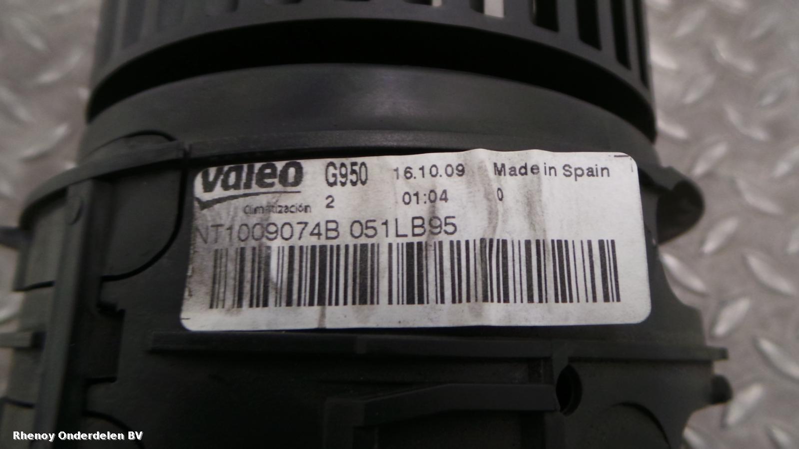 View Auto part KACHELMOTOR RENAULT MEGANE 2013