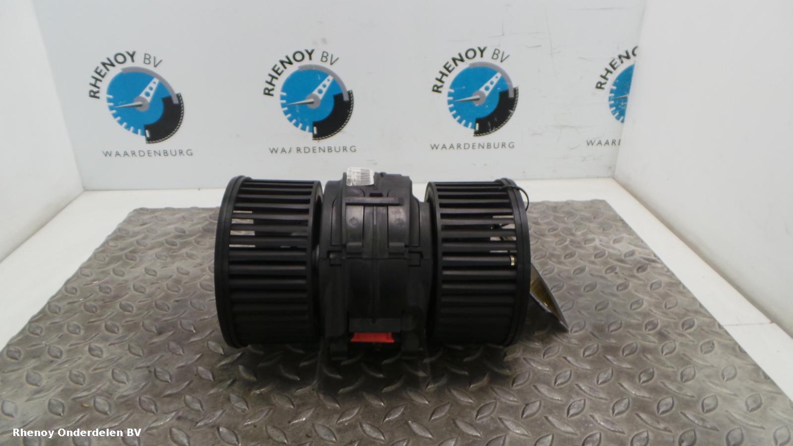 View Auto part KACHELMOTOR RENAULT MEGANE 2013