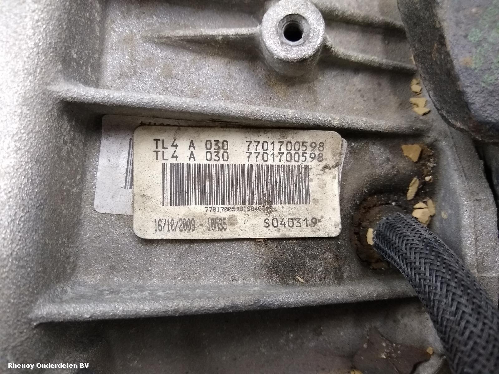 View Auto part TRANSMISSIE / VERSNELLINGSBAK RENAULT MEGANE 2013