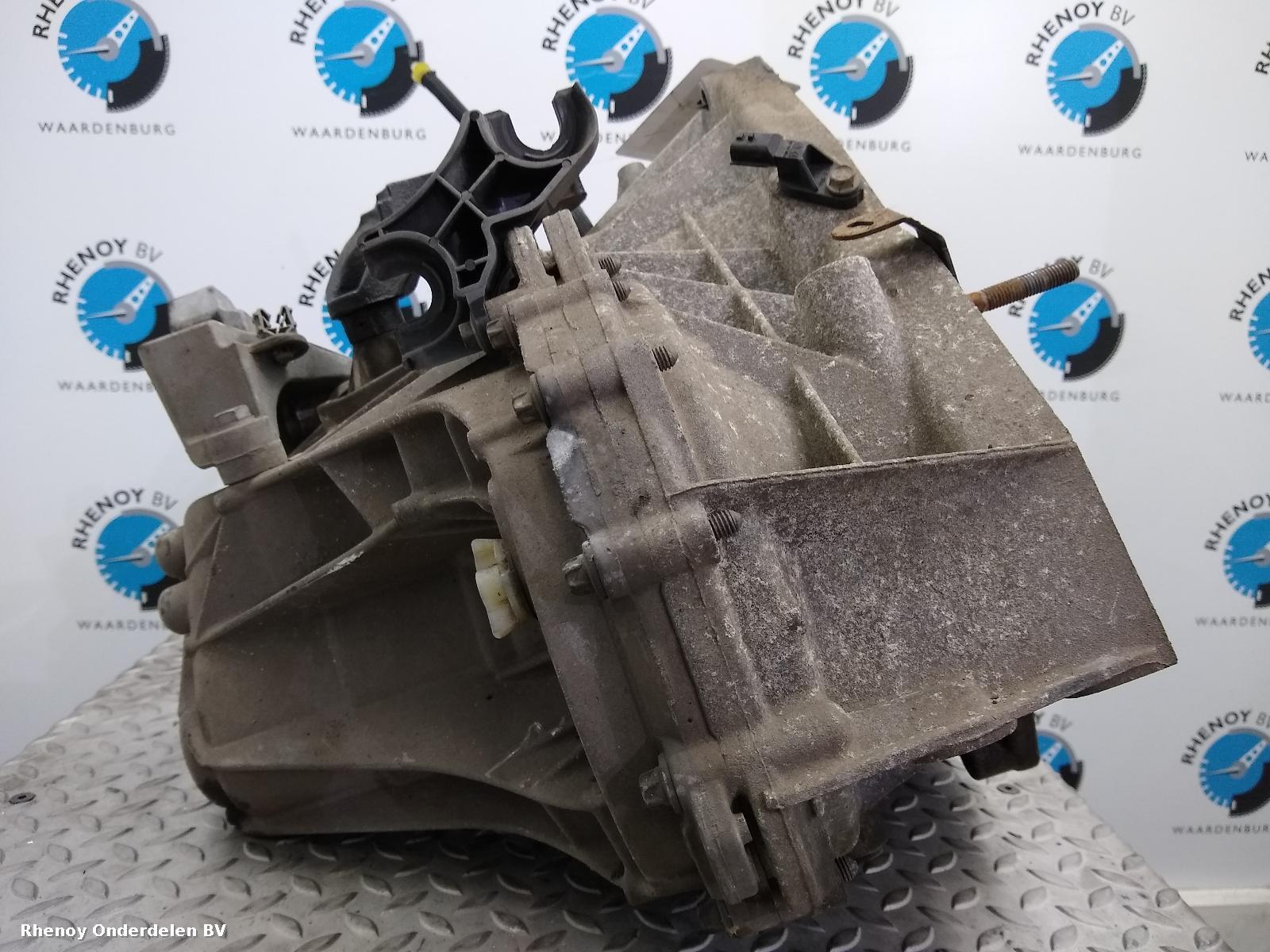 View Auto part TRANSMISSIE / VERSNELLINGSBAK RENAULT MEGANE 2013