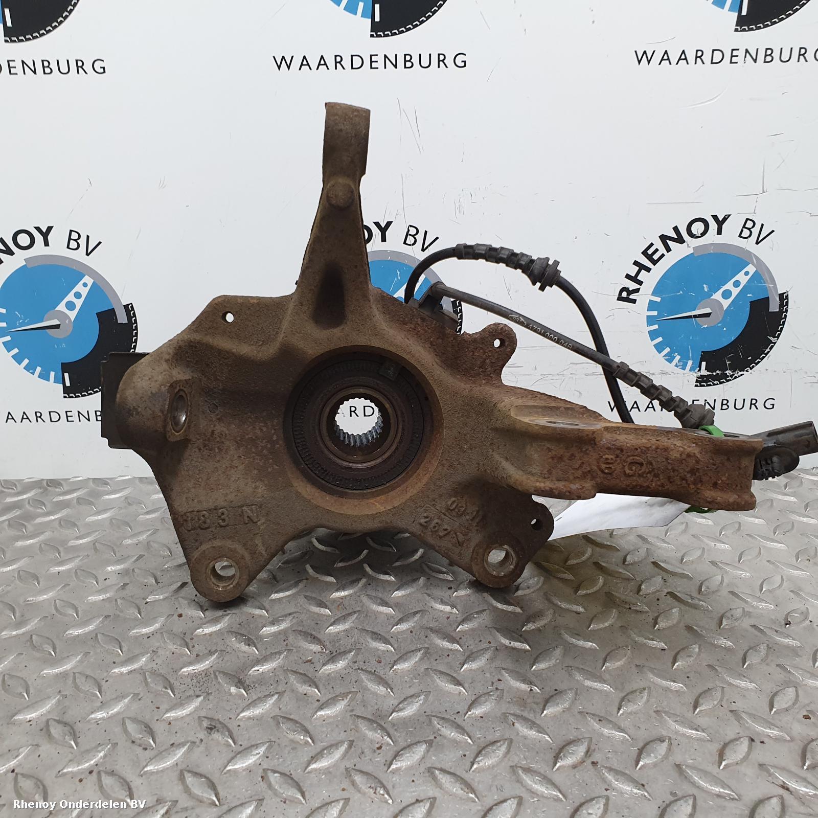 Bekijk Auto-onderdeel FUSEE LV RENAULT MEGANE 2013