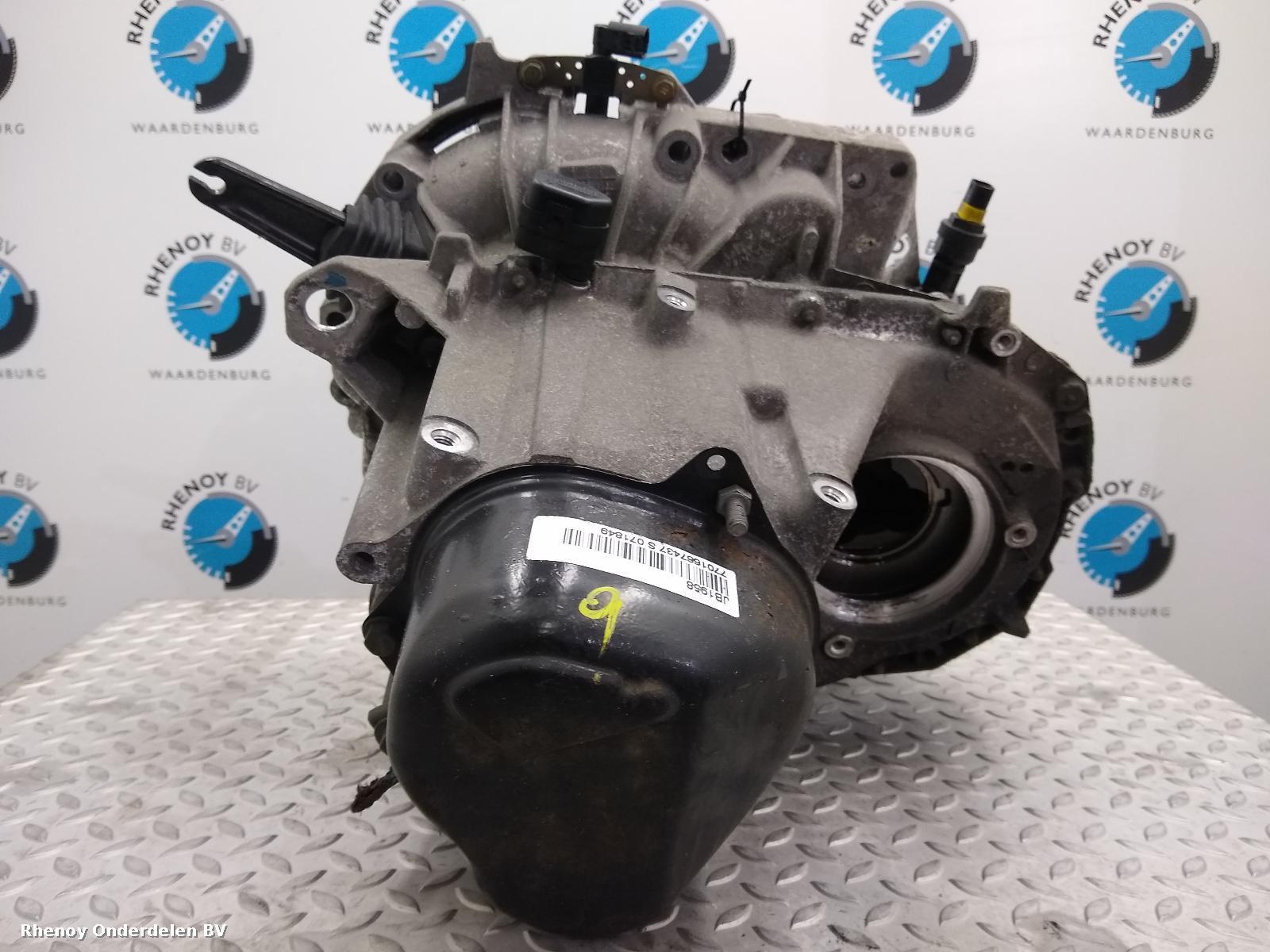 2004 RENAULT CLIO TRANSMISSIE / VERSNELLINGSBAK View Auto part TRANSMISSIE / VERSNELLINGSBAK RENAULT CLIO 2004