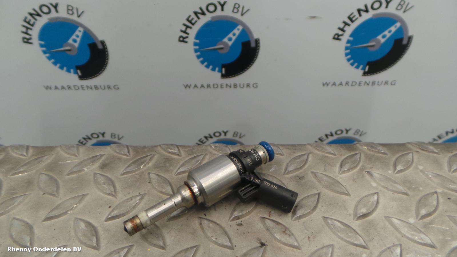 Bekijk Auto-onderdeel BRANDSTOF INJECTOR / VERSTUIVER VOLKSWAGEN PASSAT 2011